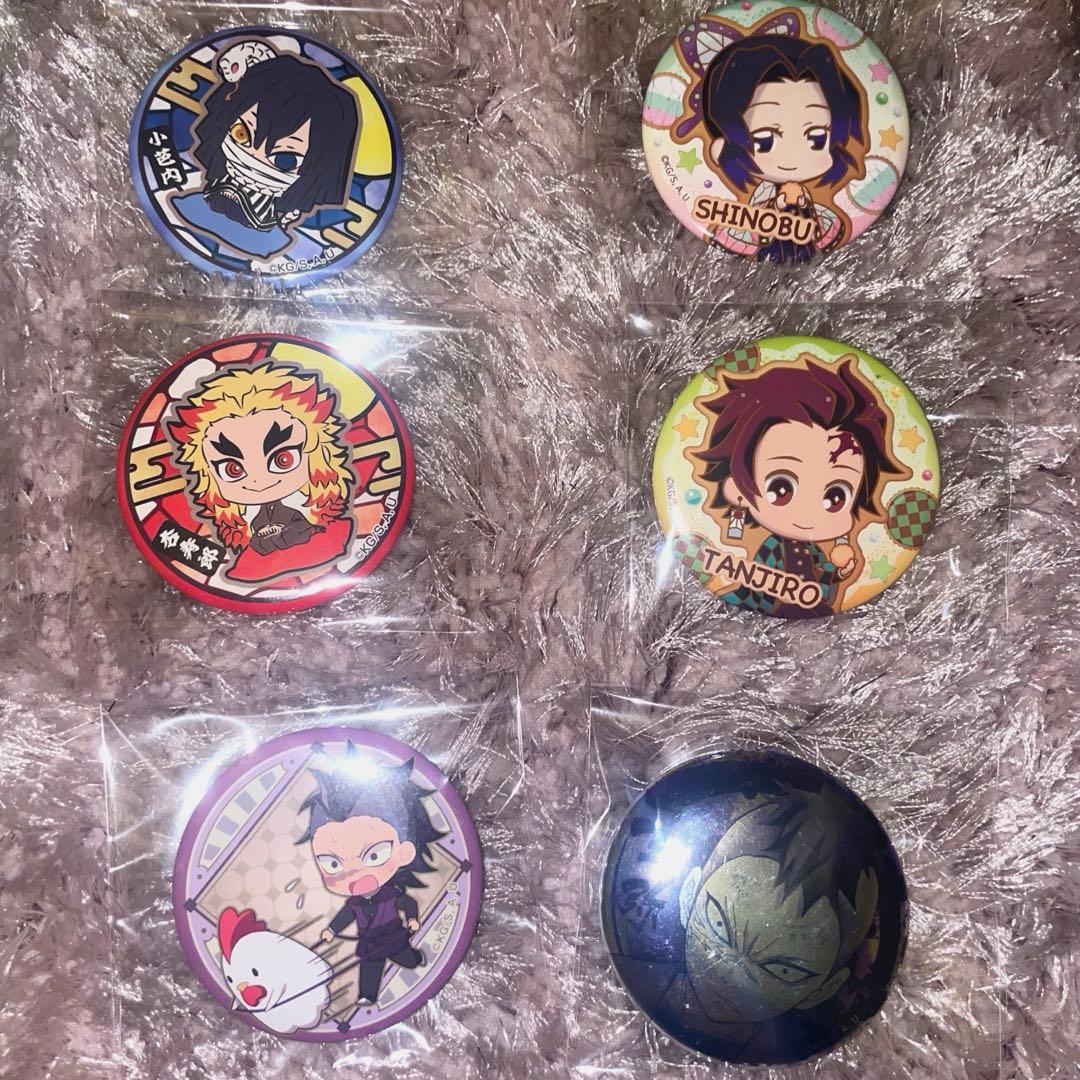 鬼滅の刃　缶バッチ＋ミニフィギュア61個セット