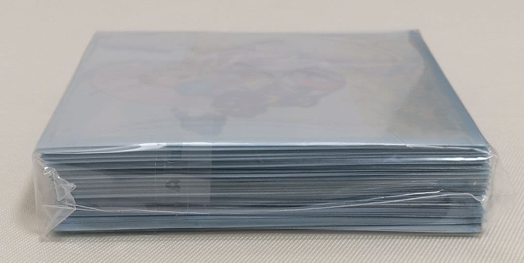 未開封　デッキシールド　リーリエ＆コスモッグ　64枚入　外袋皺あり　ワンオーナー