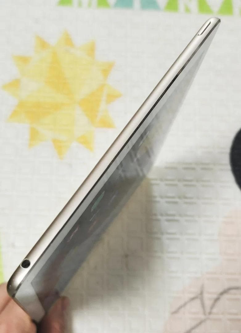 【ほぼ新品級】 iPad Air2 64GB Wi-Fiモデル