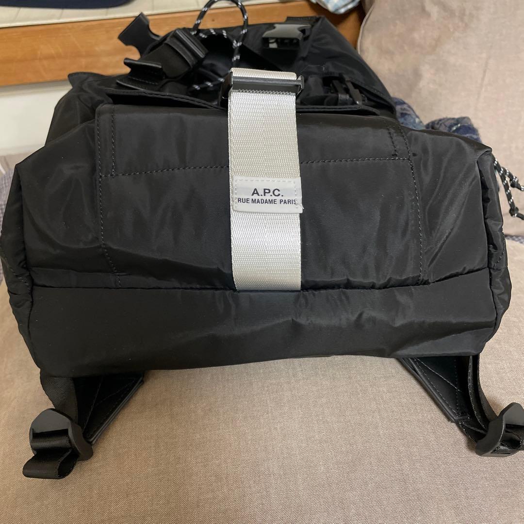 A.P.C. ブラック リュック・バックパック