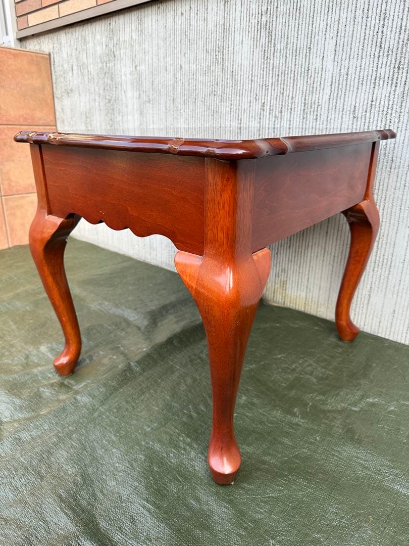 【サイドテーブル】木製　猫足　収納　花台　飾り台　インテリア　綺麗です◎