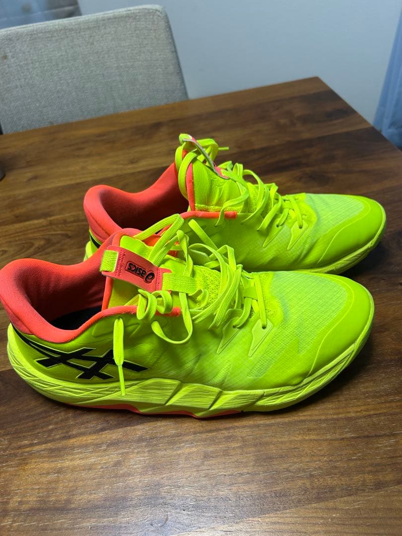 ASICS バスケットボールシューズ 蛍光イエロー/オレンジ