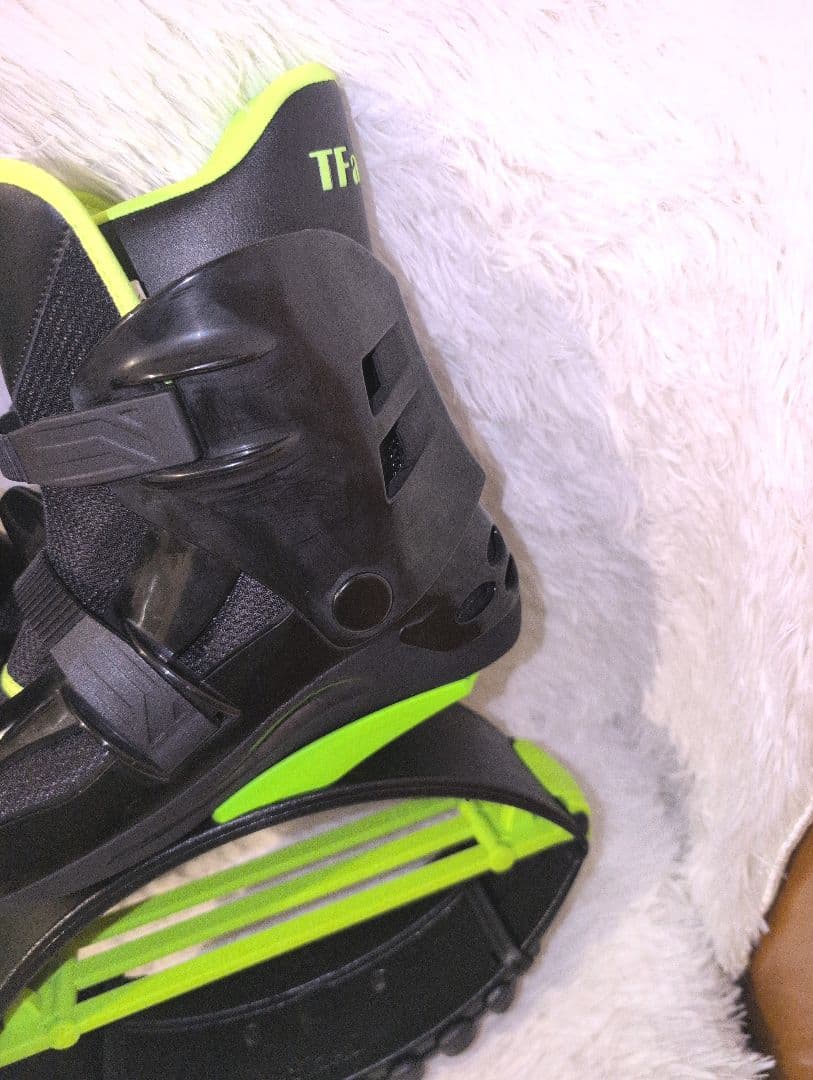 ジャンピングシューズ トランポリンブーツ 新品未使用 サイズC