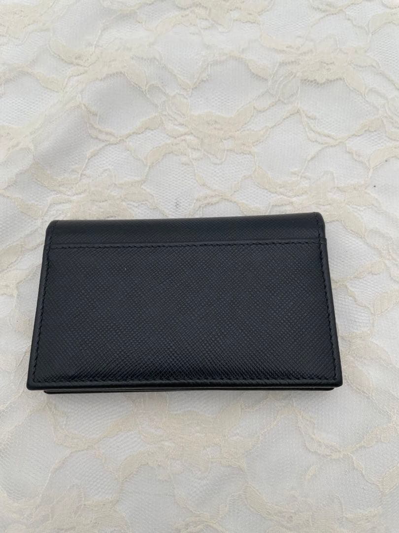 プラダ　名刺入れ