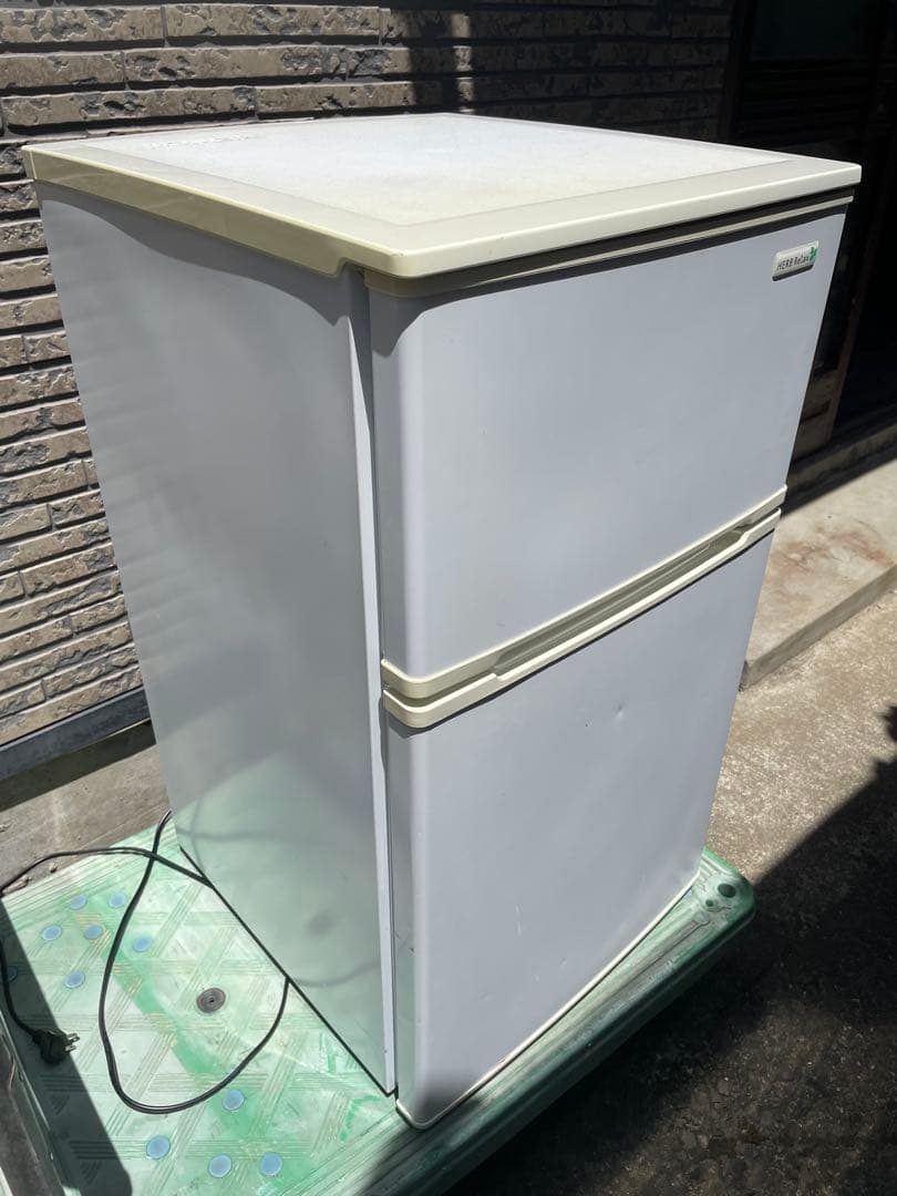 宮城県　半額以下　YAMADA 冷蔵庫 YRZ-C09B1 90L