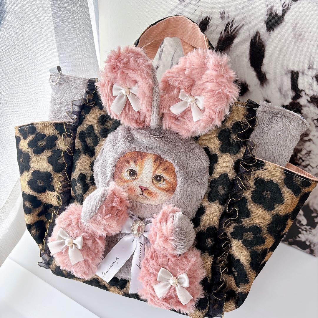 m*e様 コヤンイサムチョン　バック　艶感ブラウン　花柄　　トートバッグ