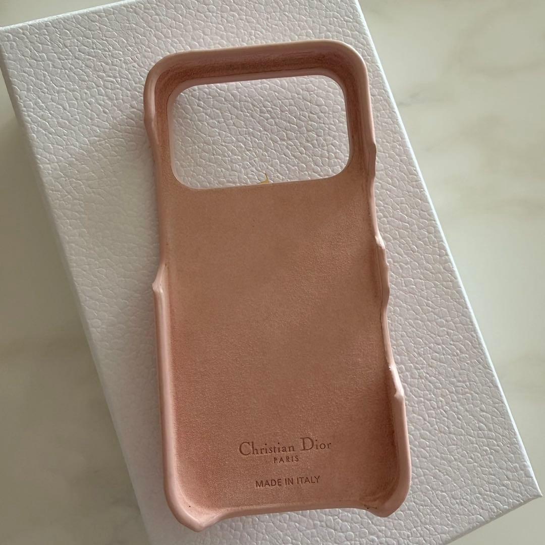 ②新品同様　【日本限定】Lady Dior iPhone 17 Pro ケース