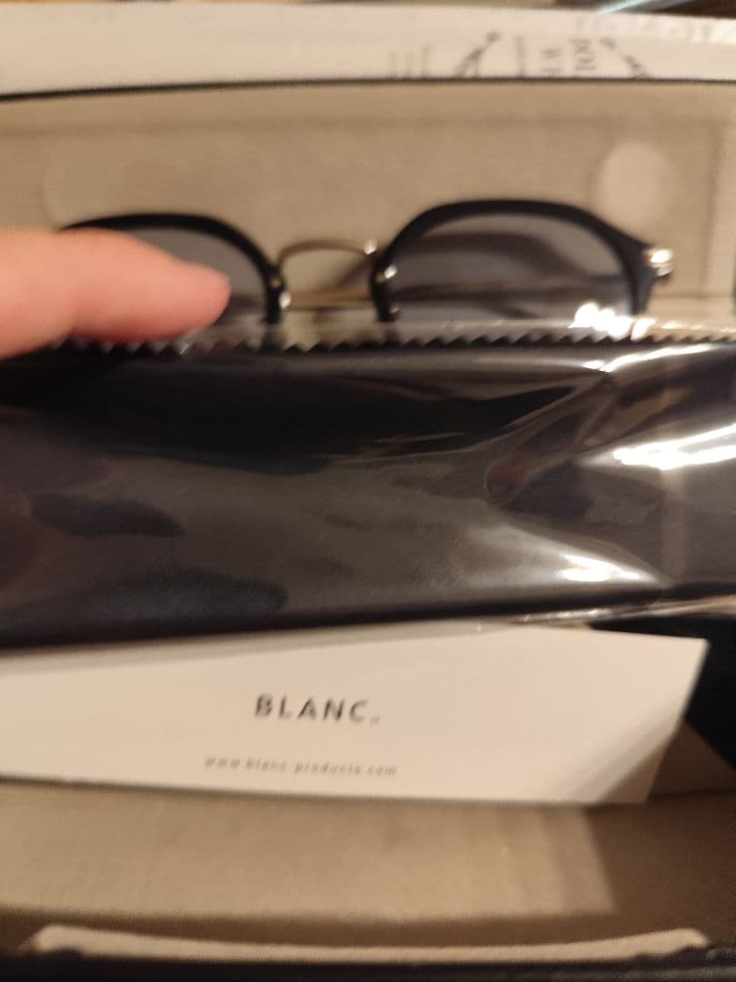 定価39600〈BLANC.. （ブラン）〉サングラス