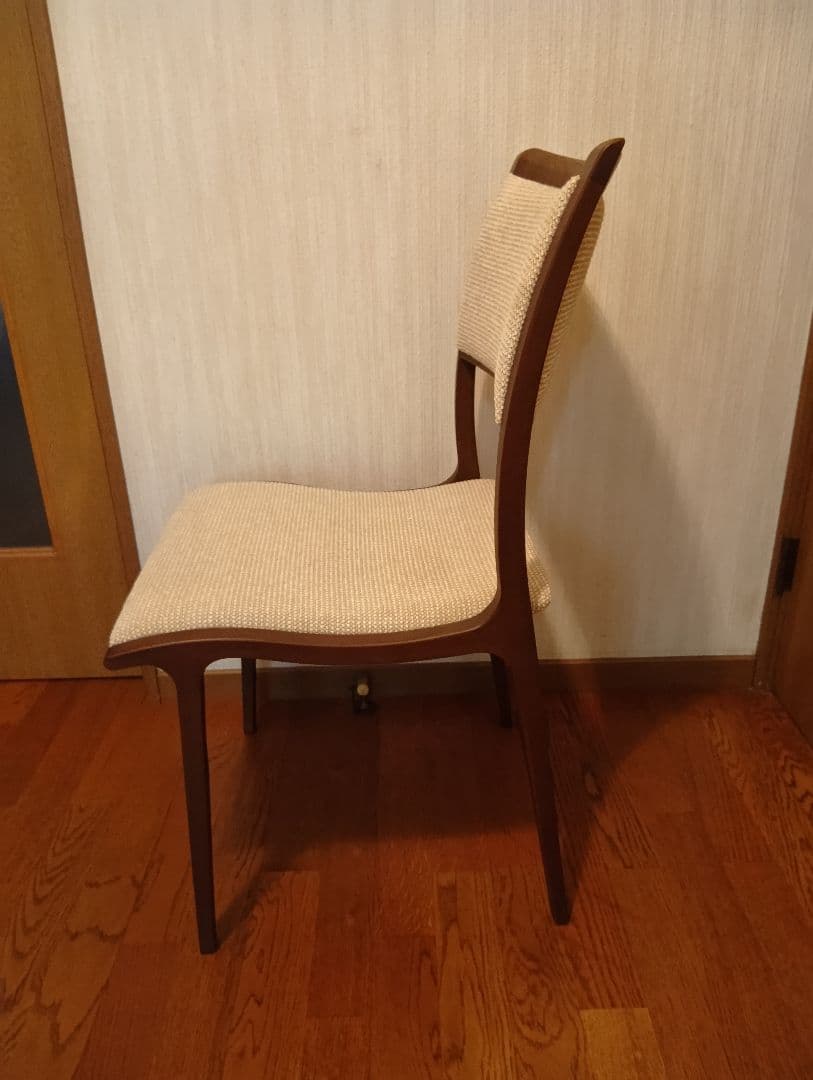 木製ダイニングチェア ベージュ