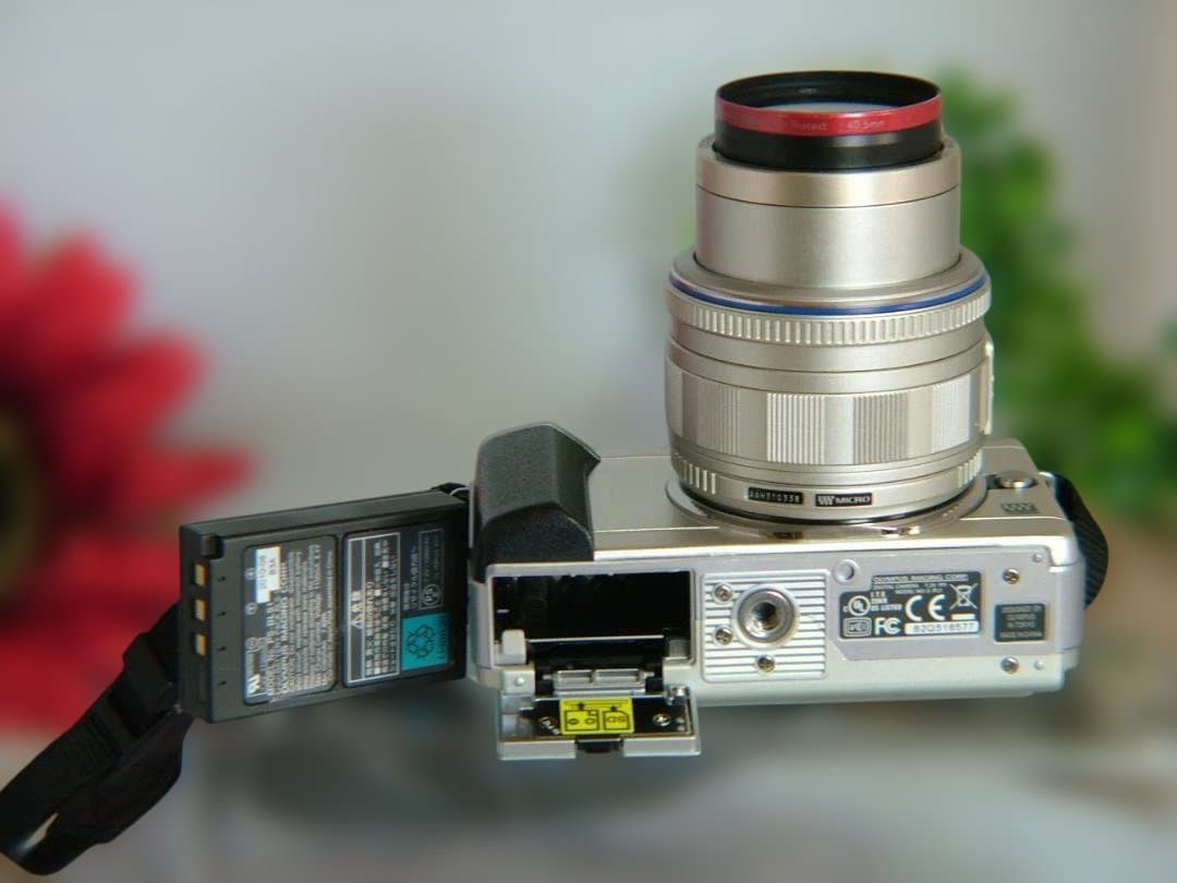 OLYMPUS EPL-1　　　M.ZUIKO 14-42mmシルバー