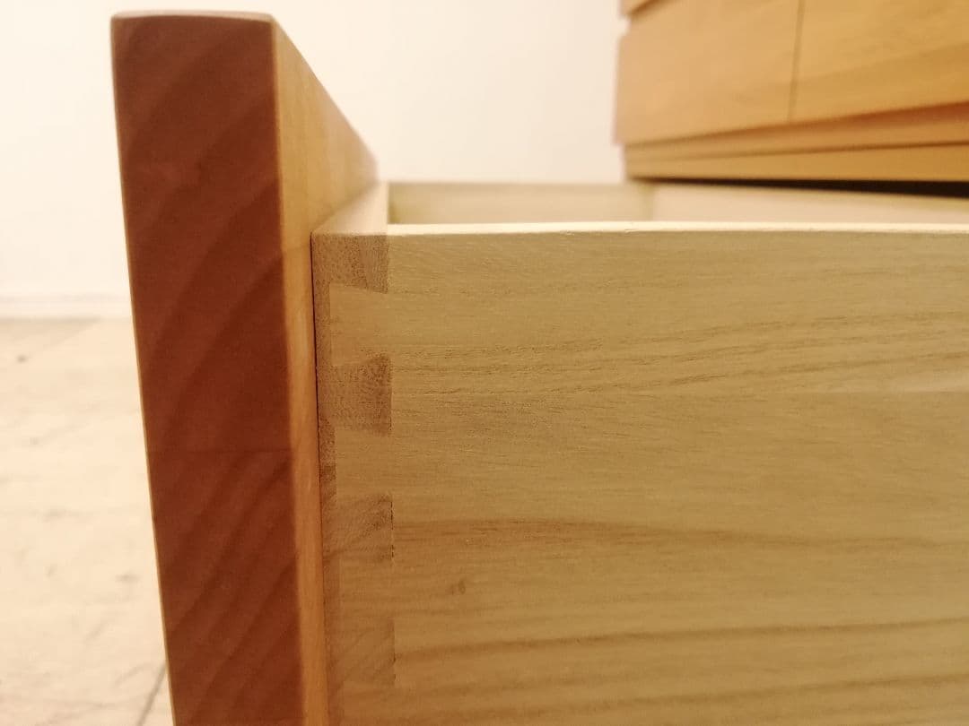 モデルルーム展示品 丸田木工 アルダー材 高級モダンチェスト 桐箪笥