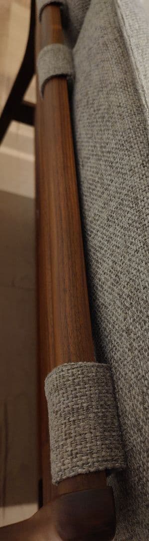 Y〜〜Y　IDC大塚家具　ソファ「シネマN2」　 ウォールナット材