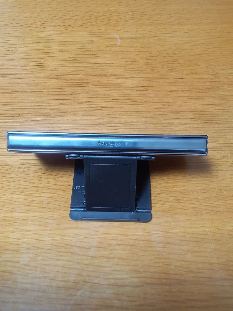 Samsung Galaxy Z Fold ４本体