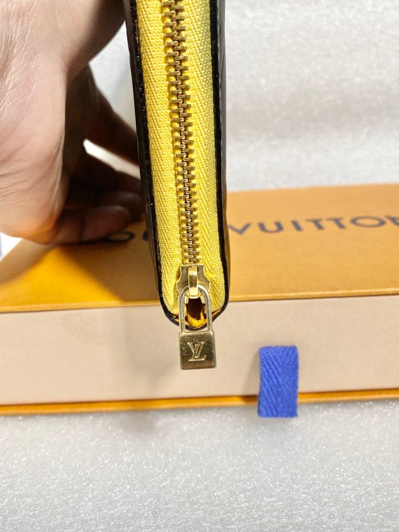 れ*れ様 LOUIS VUITTON 長財布 ブラック/イエロー　頂き物　シミあ