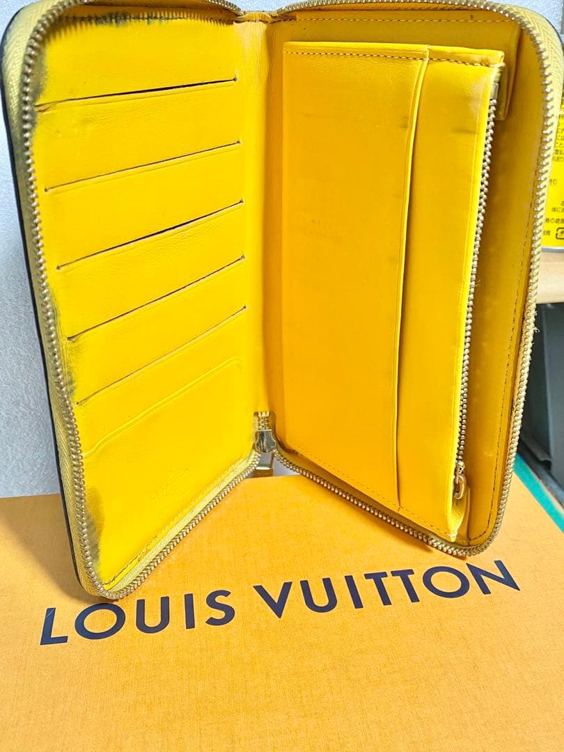 れ*れ様 LOUIS VUITTON 長財布 ブラック/イエロー　頂き物　シミあ