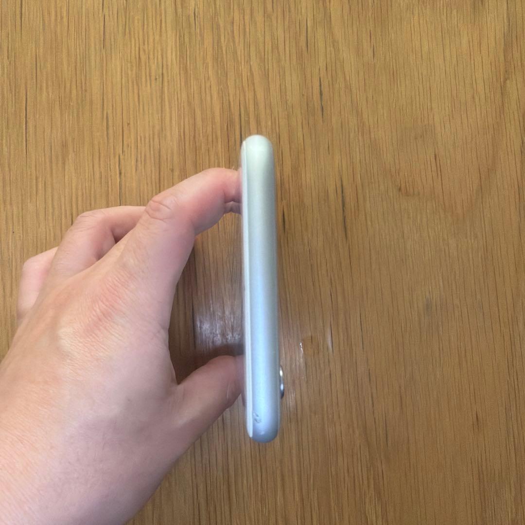iPhone 6S シルバー SIMフリー バッテリー96%