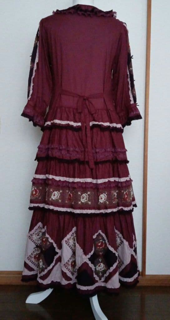 ピンクハウス　ローズチュールレース使いパッチワーク風ワンピース　モーブピンク　赤