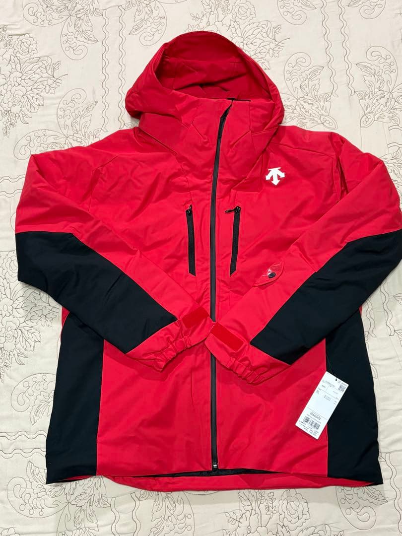 新品・未使用　DESCENTE スキーウェア　スノーボードウェア