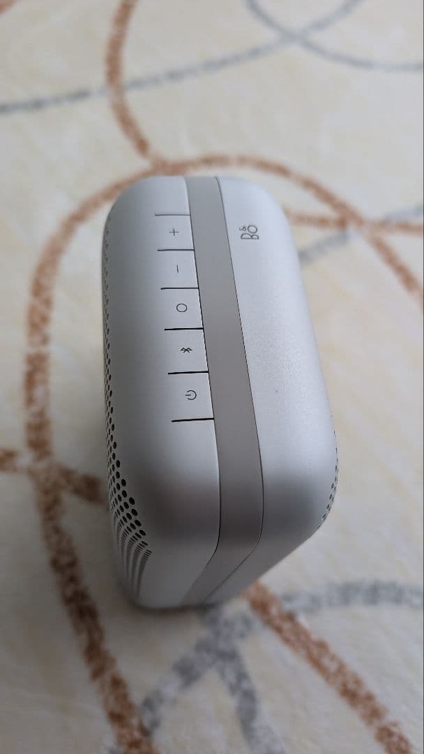 スピーカー・ウーファー B&O beoplay p6