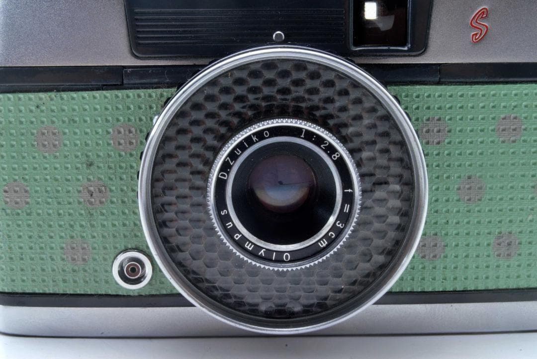 OLYMPUS　PEN-EES　ハーフサイズ　レトロカメラ　可愛い　コンパクト