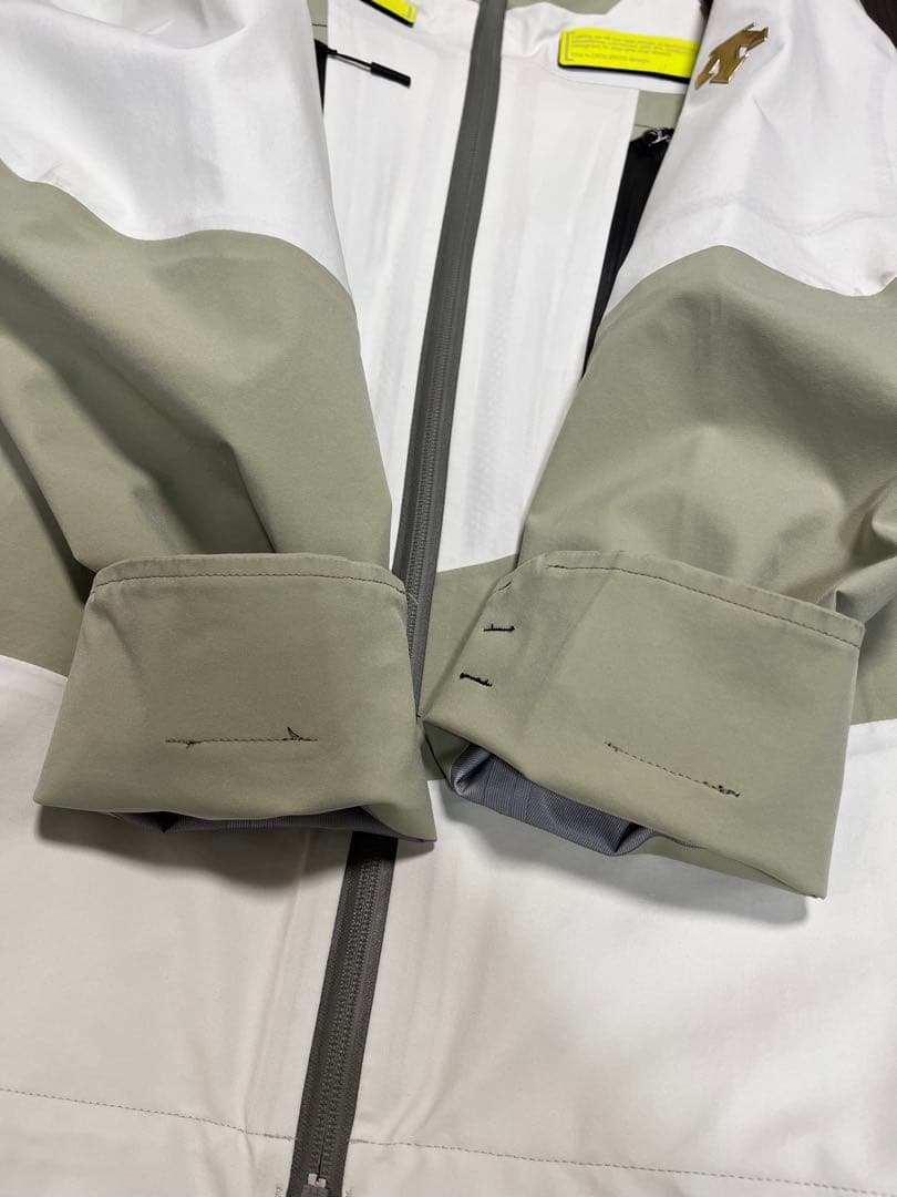 チームデサントDESCENTシェルジャケット、ビブパンツ上下セット