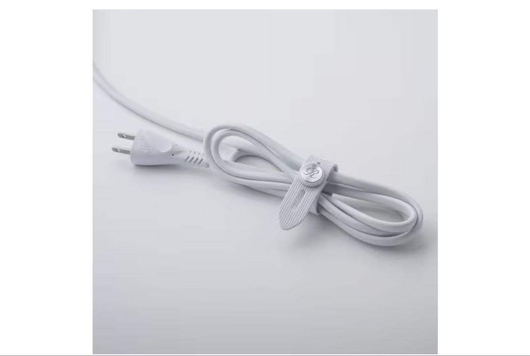 新品未使用リファビューテックドライヤーSE正規品RE-BX-02A 人気の白