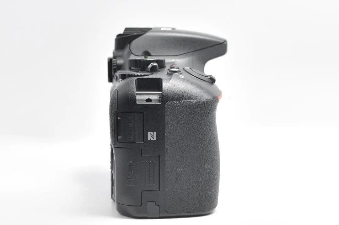 @miracle 様✨Wi-Fi搭載❤️人気機種　Nikon D5600