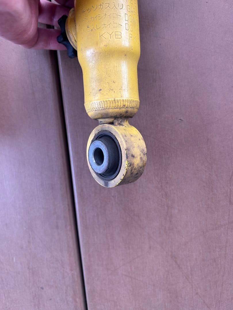 HA36S KYB ローファースポーツ