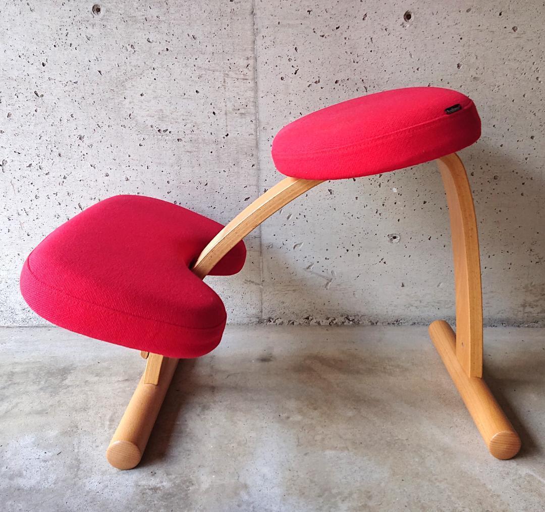 【良品】バランスチェアイージー　サカモトハウス 　レッド