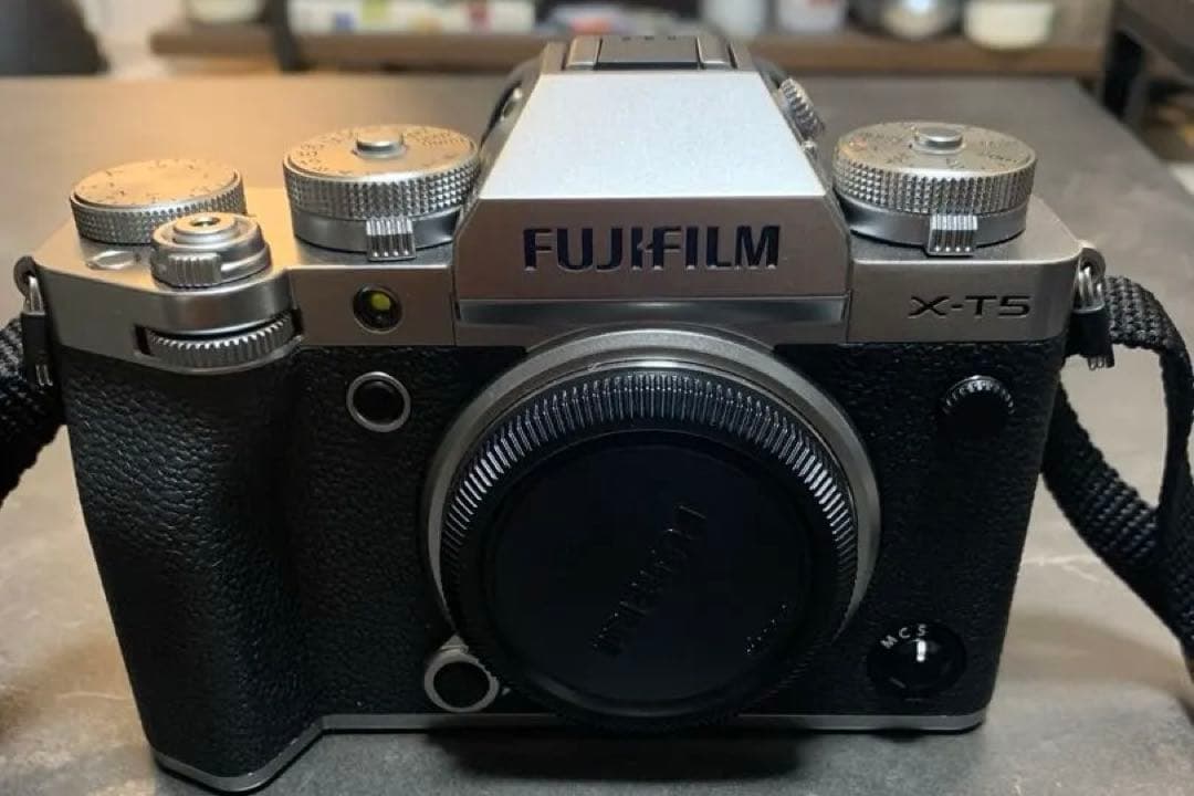 Fujifilm X-T5 ミラーレスカメラ+XF18-55レンズ