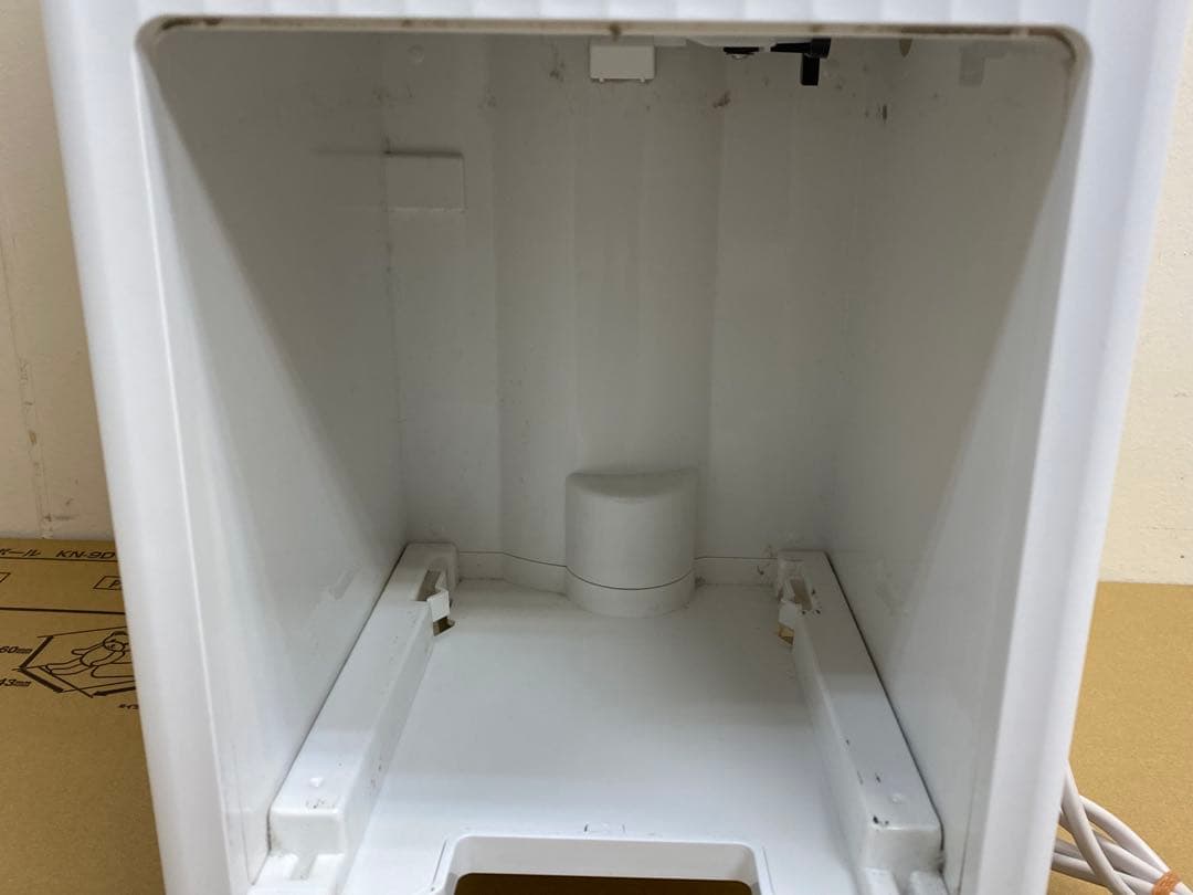 cado 除湿機 DH-C7100 2021年製