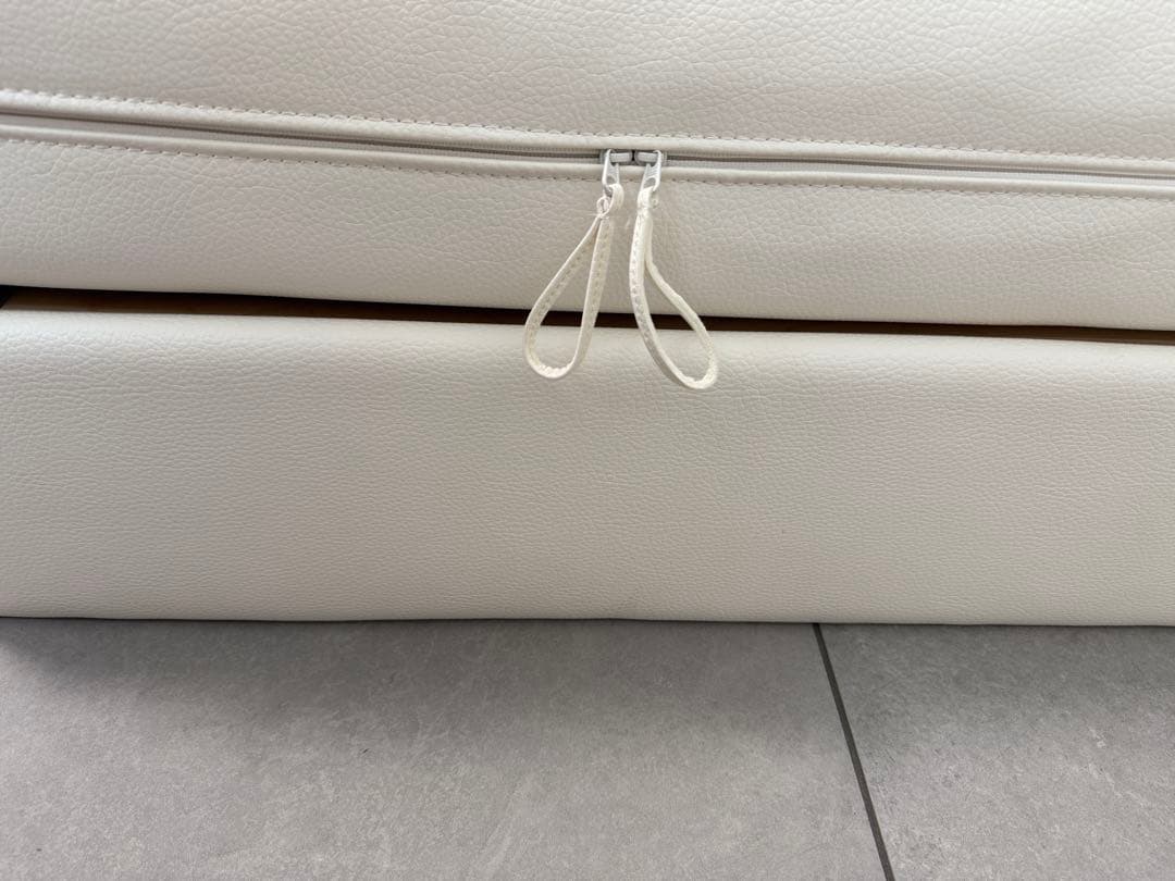 イケア/ソファベッド/ VALLENTUNA ヴァレントゥナ/ホワイト/レザー