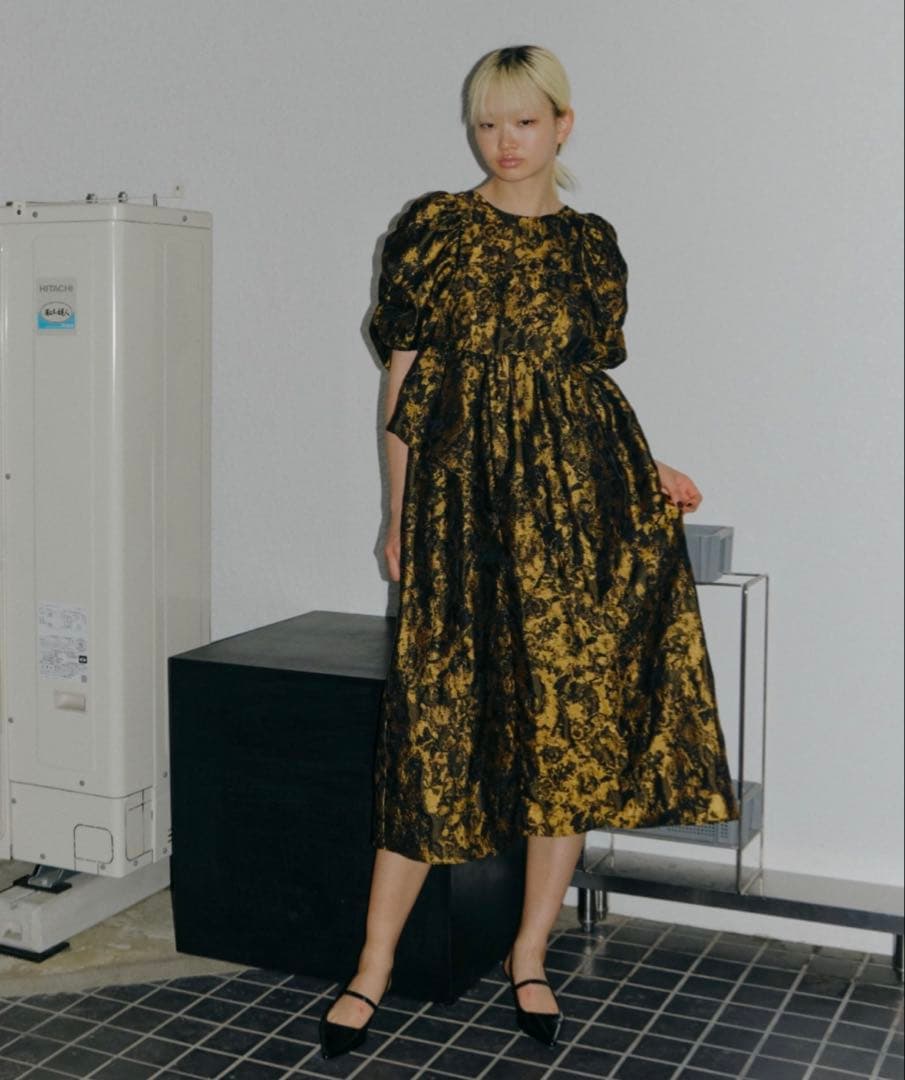 ANDRESD バブルスリーブジャガードドレス