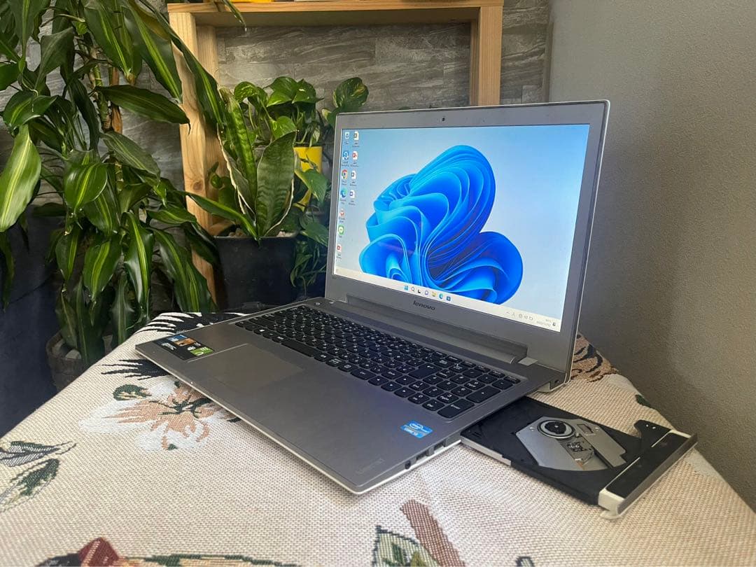 初心者✨人気✨レノボ　すぐ使える✨Core i3✨Windows11✨ノートパソ