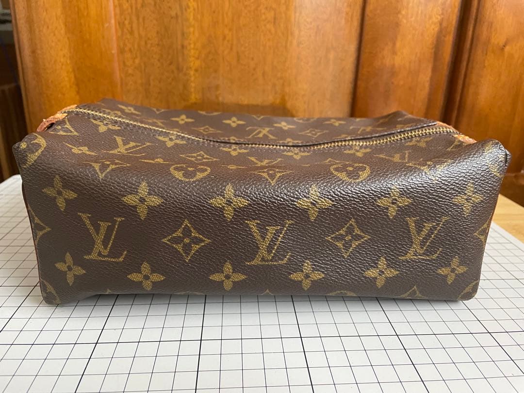 Louis Vuitton モノグラム レザーケース　中古品