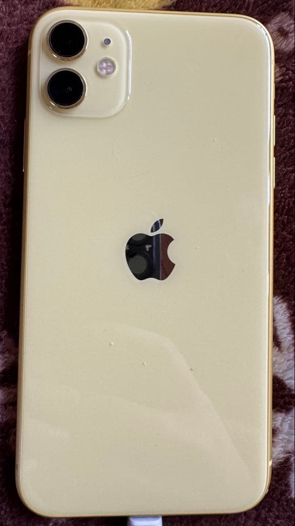 iPhone11 256GB イエロー　画面割れあり　バッテリー84%
