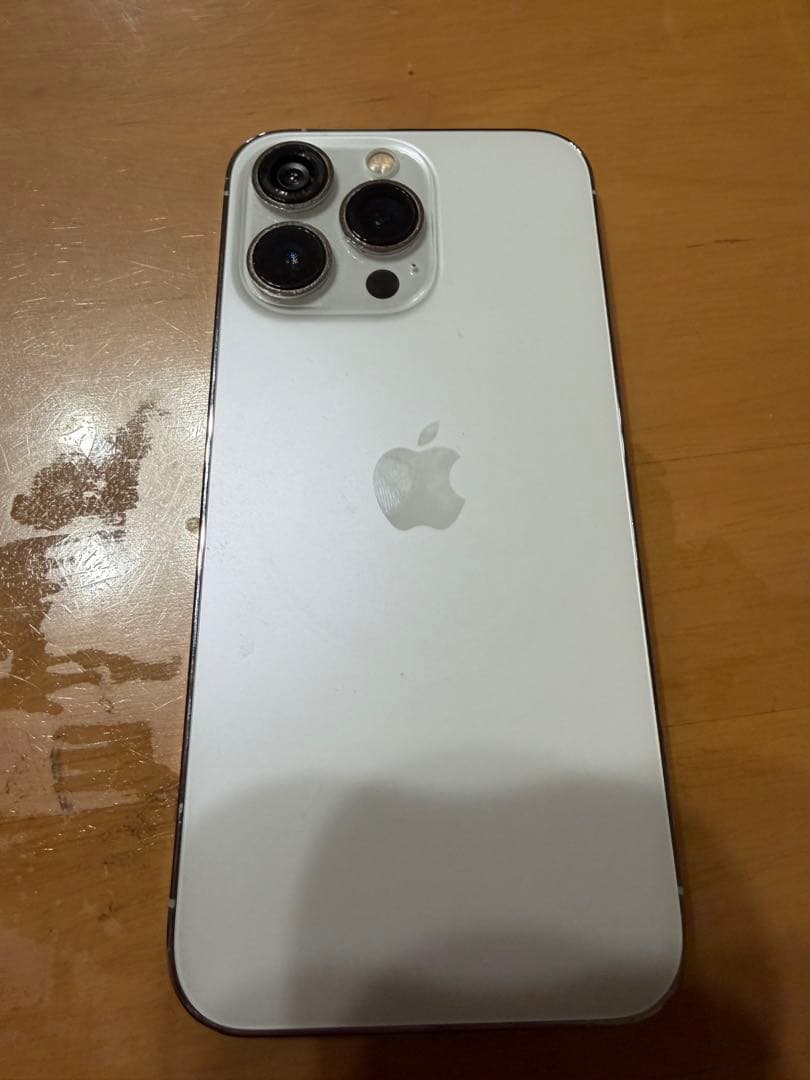 Apple iPhone 13 Pro 本体