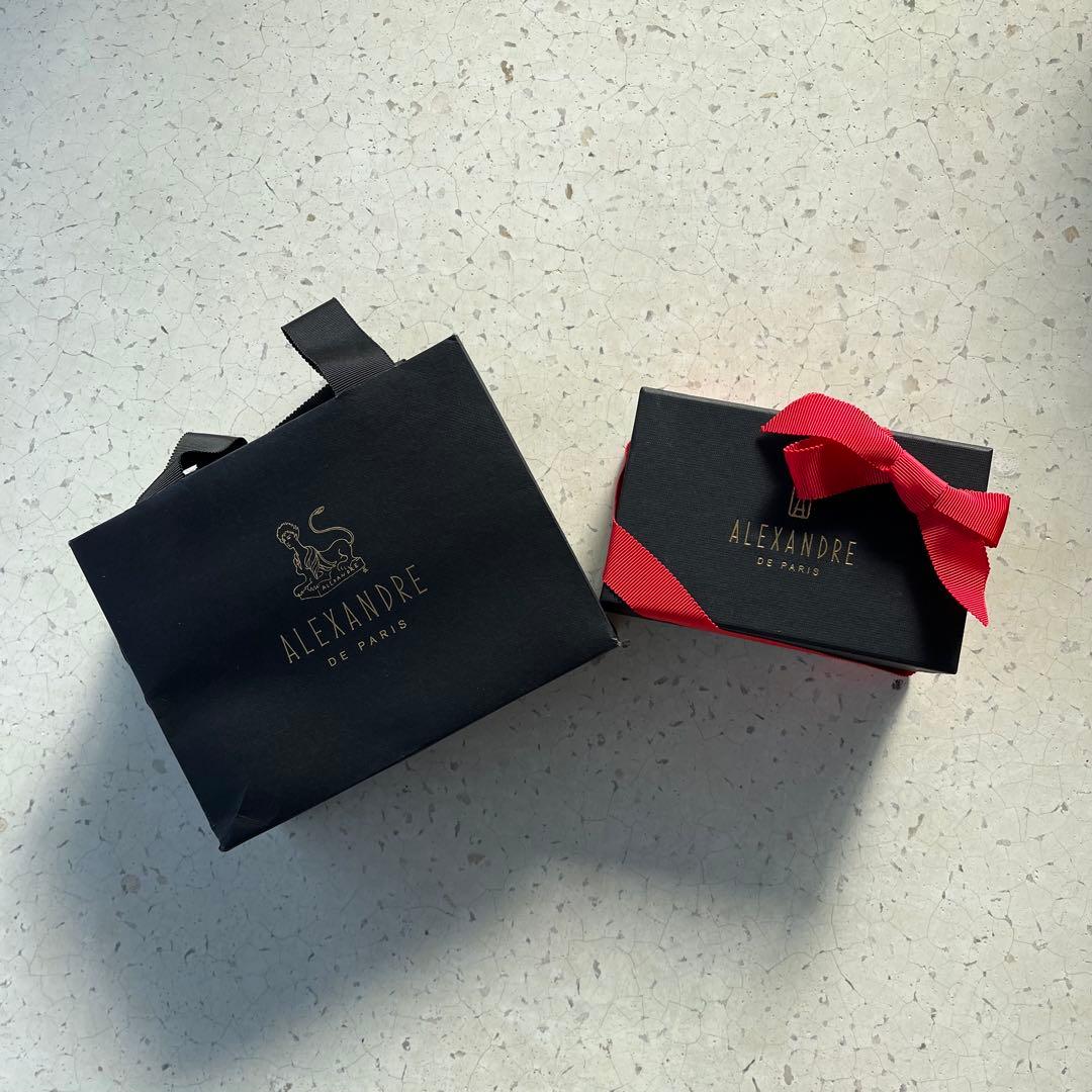 ALEXANDRE ブラックヘアクバレッタ　ギフトボックス付き　新品未使用