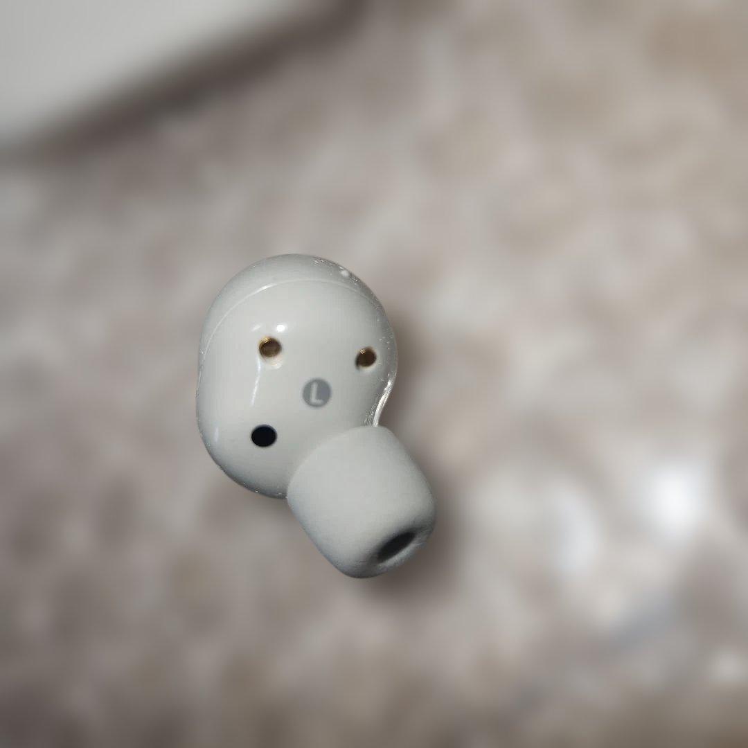 美品 SONY ワイヤレスイヤホン WF-1000XM5 プラチナシルバー