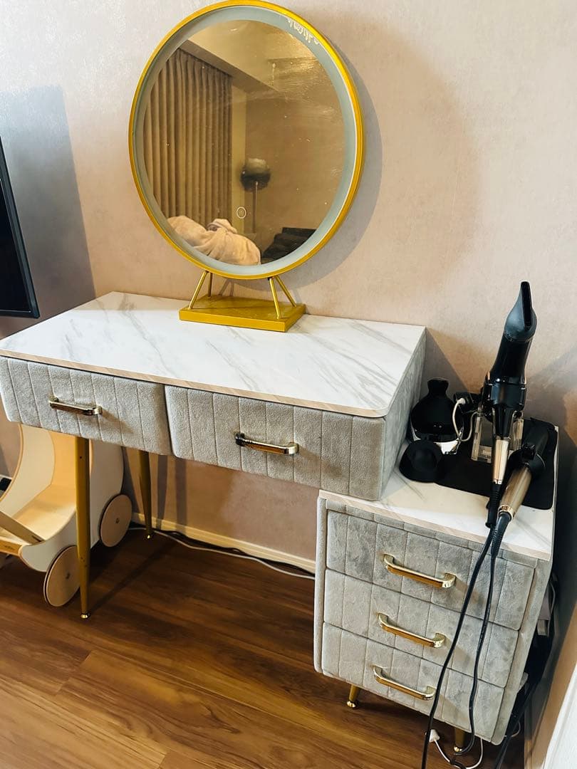 大阪市北区引き取り限定　ドレッサー　姫ドレッサー