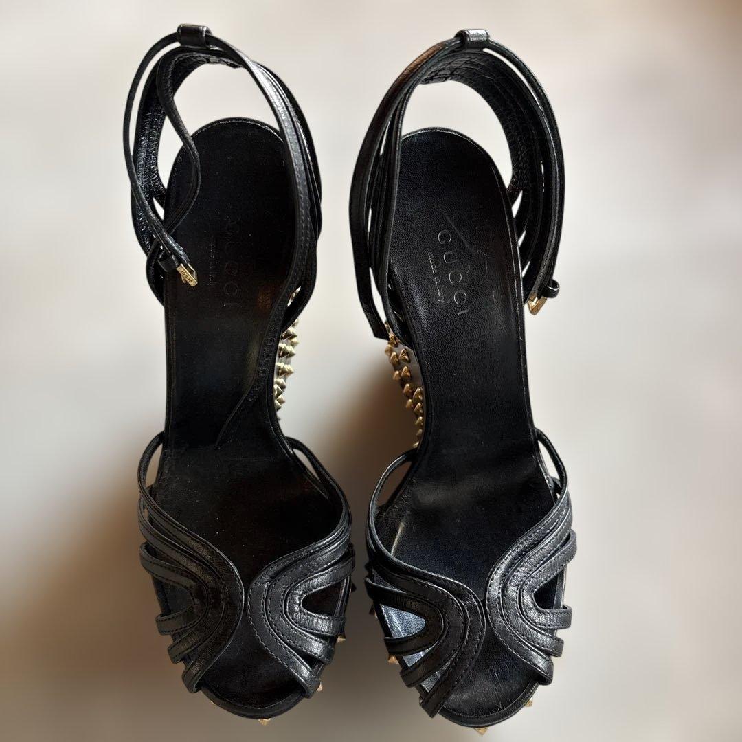 GUCCI 牛革　厚底サンダルスタッズ付き　黒　351/2