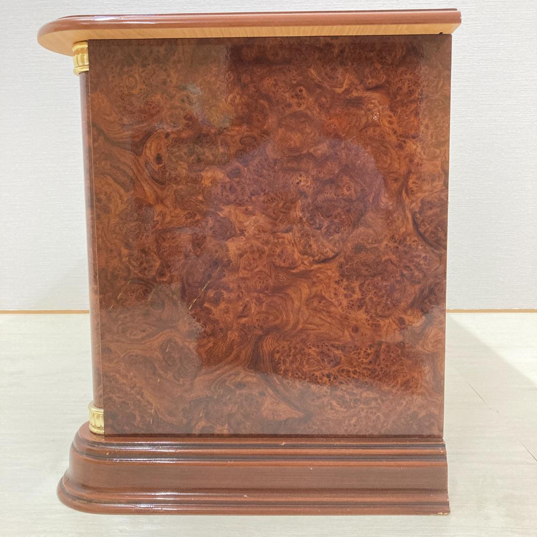 イタリア　テレビボード　テレビ台　クラシック