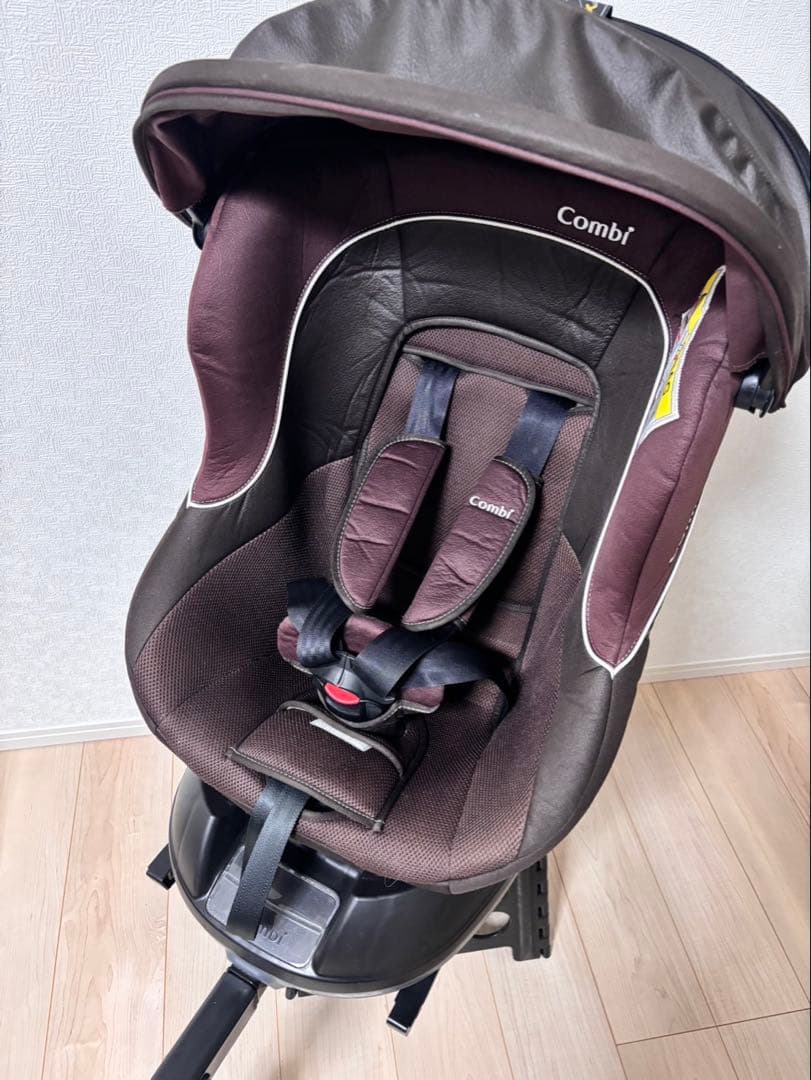 美品　コンビ ネルーム lite ISOFIX EF チャイルドシート　回転式