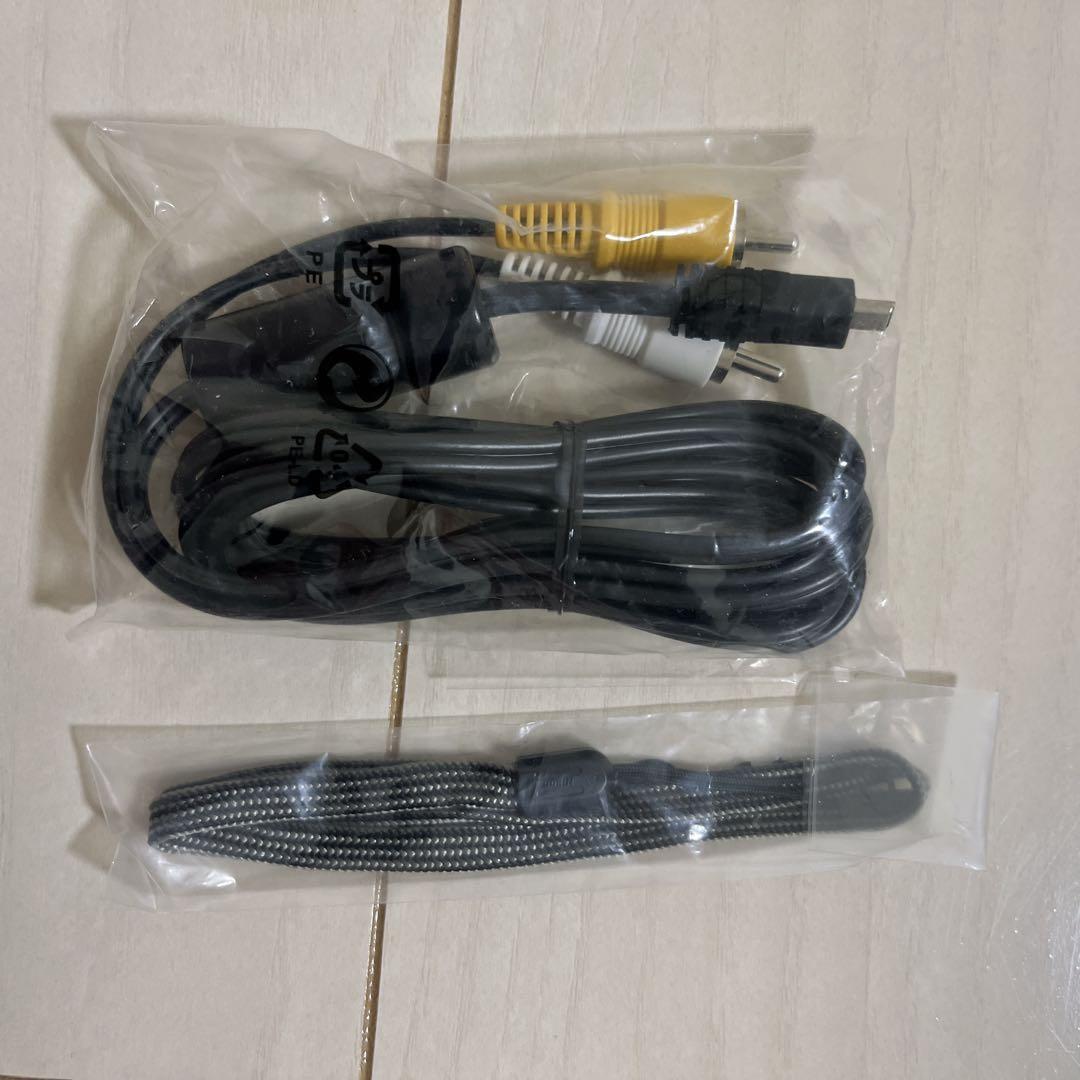 ニコン　Nikon COOLPIX S3300 ストロベリーピンク デジカメ