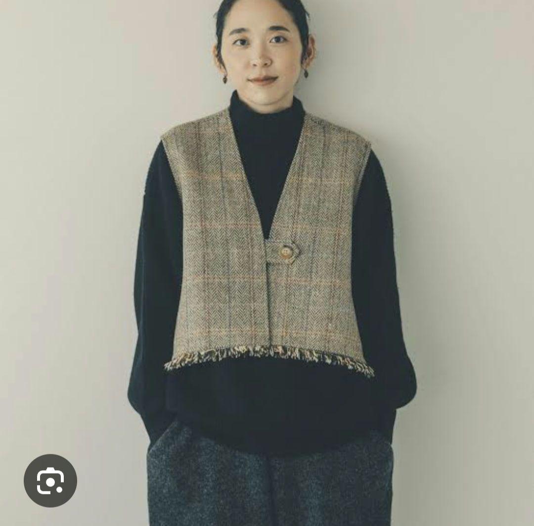 北欧の暮らしの道具店ヘリンボーン柄のウールのベスト フリンジ付き