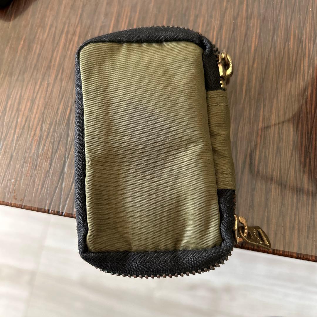 STRICT-GとPORTERがコラボレーションした、ジオン軍モデルのキーケース