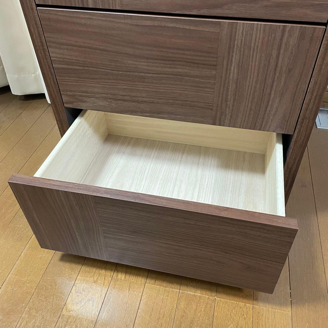 美品　丸繁木工　COMO 604 4段チェスト　プッシュタイプ　国産品　タンス