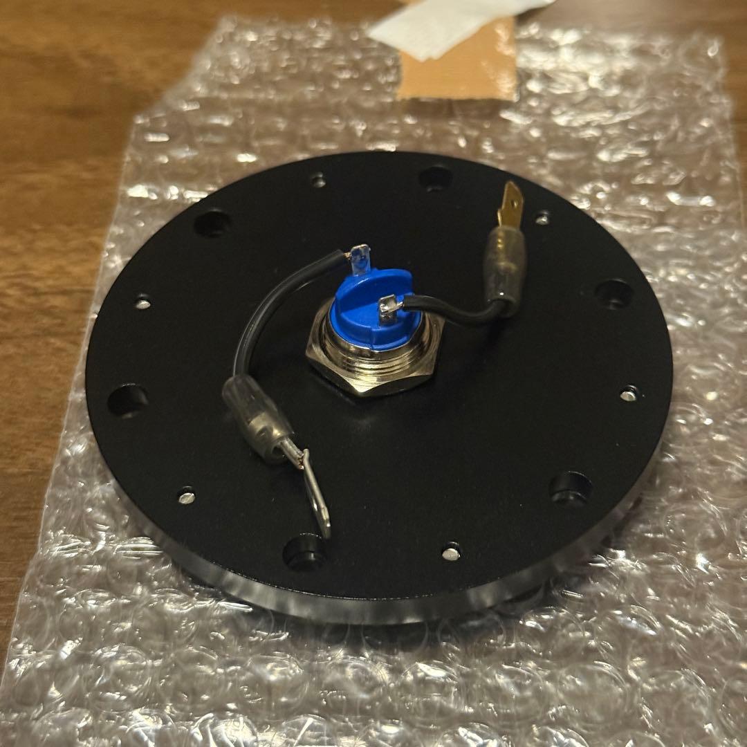 フラットホーンボタン　ナルディ