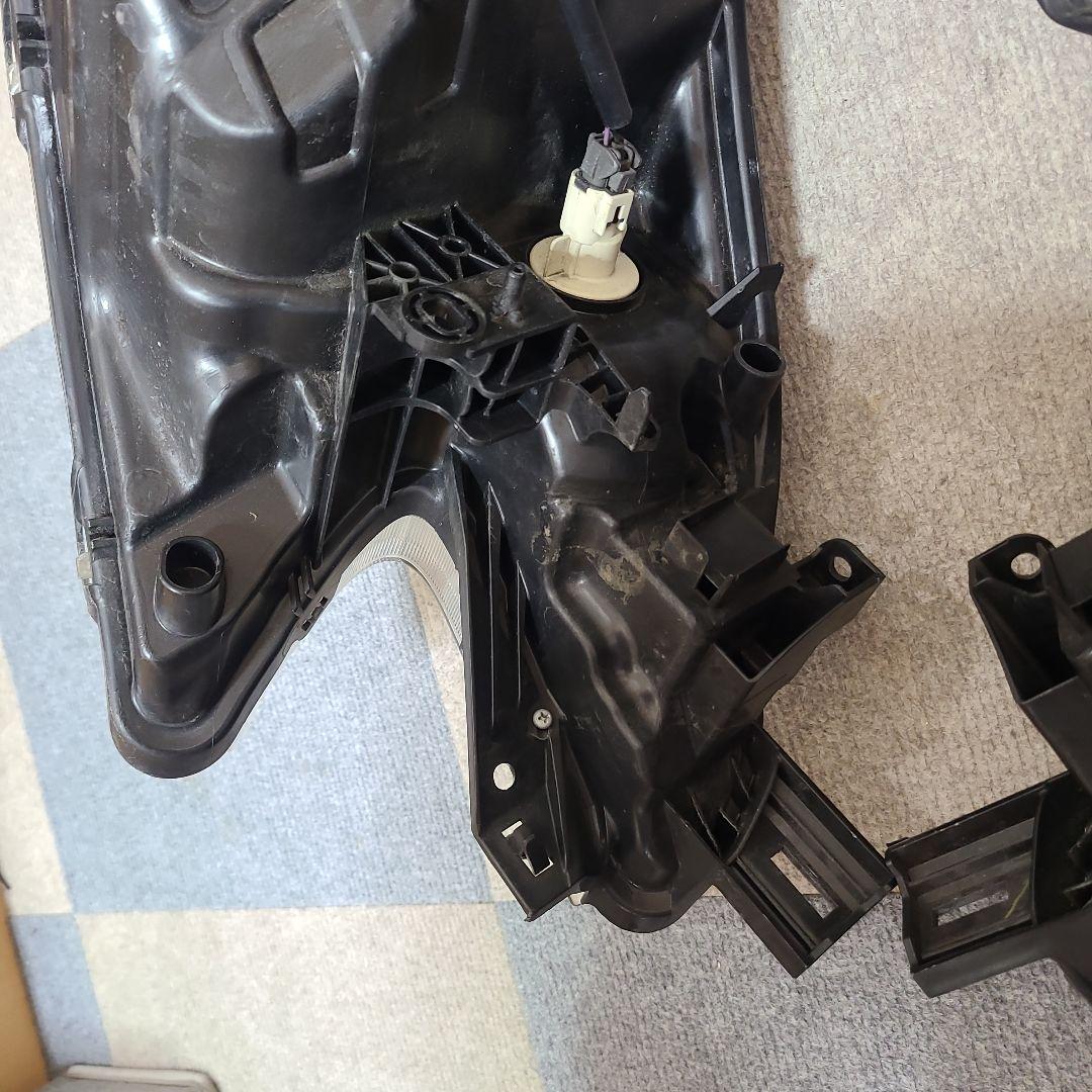 【日産 ノート E12】ハロゲンヘッドライト左右セット