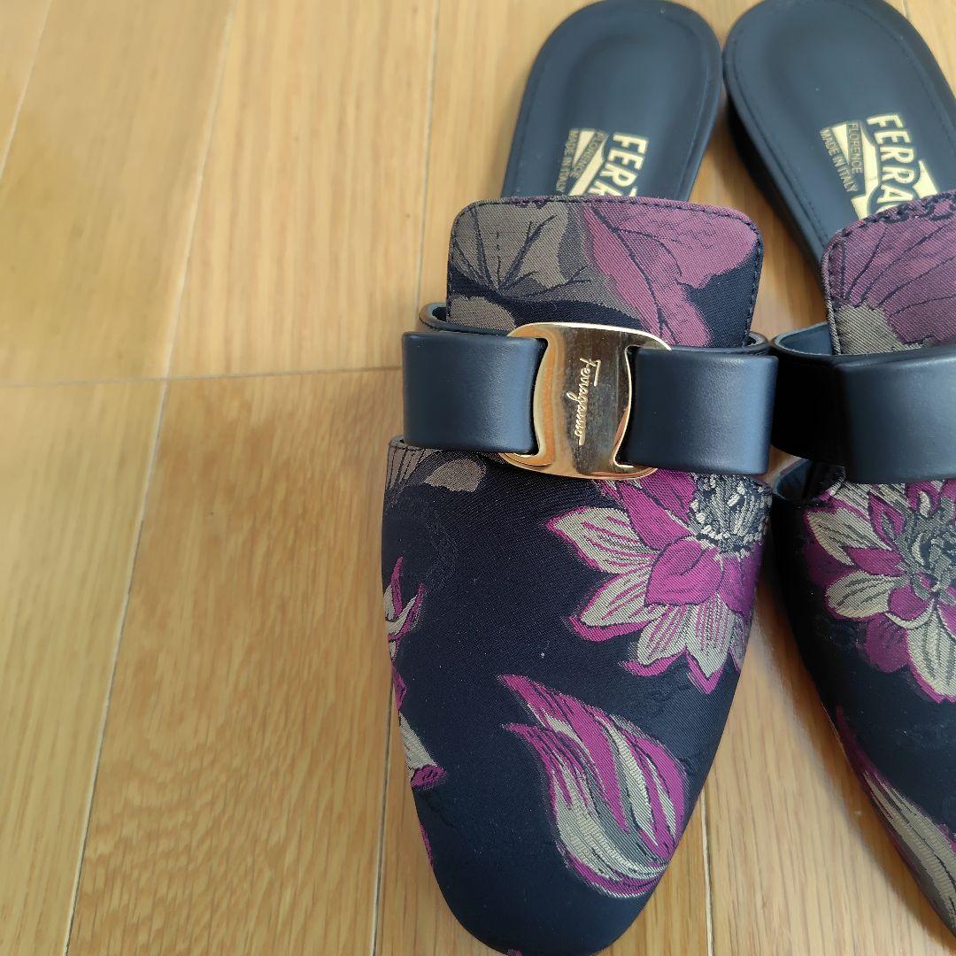 ✨️極美品✨️サルヴァトーレ フェラガモ ヴァラリボン　サンダルミュール送料無料